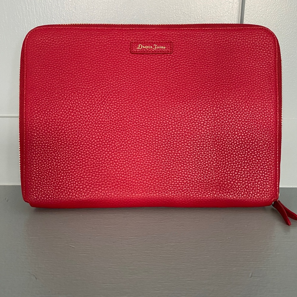 Draper James portfolio case.